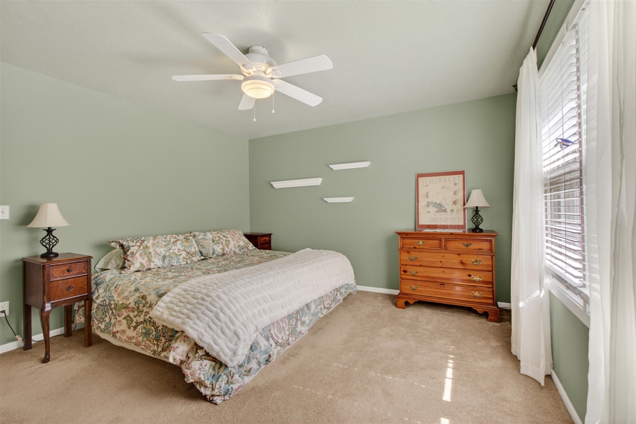 2073 Elwood Boulevard Property Photo 23
