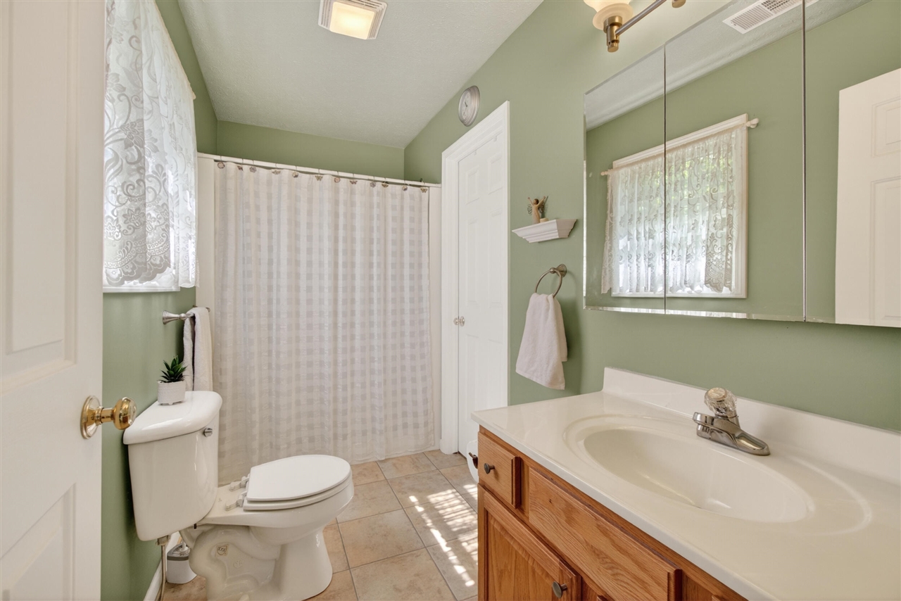2073 Elwood Boulevard Property Photo 25