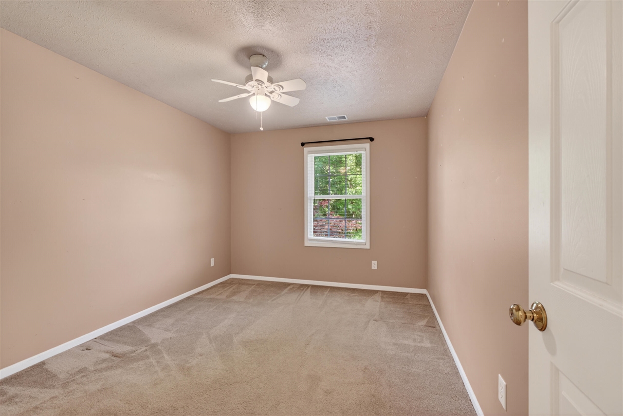 2073 Elwood Boulevard Property Photo 30