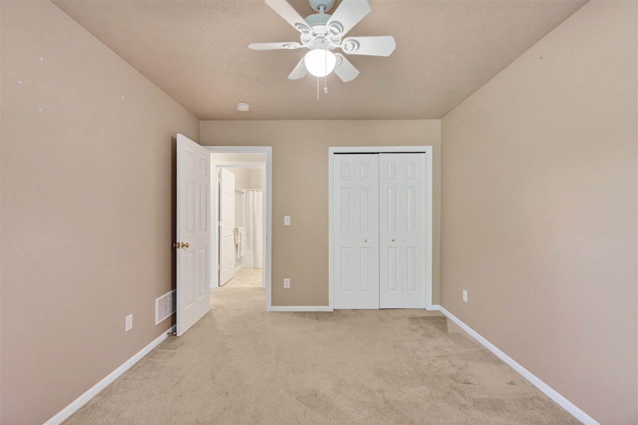 2073 Elwood Boulevard Property Photo 31