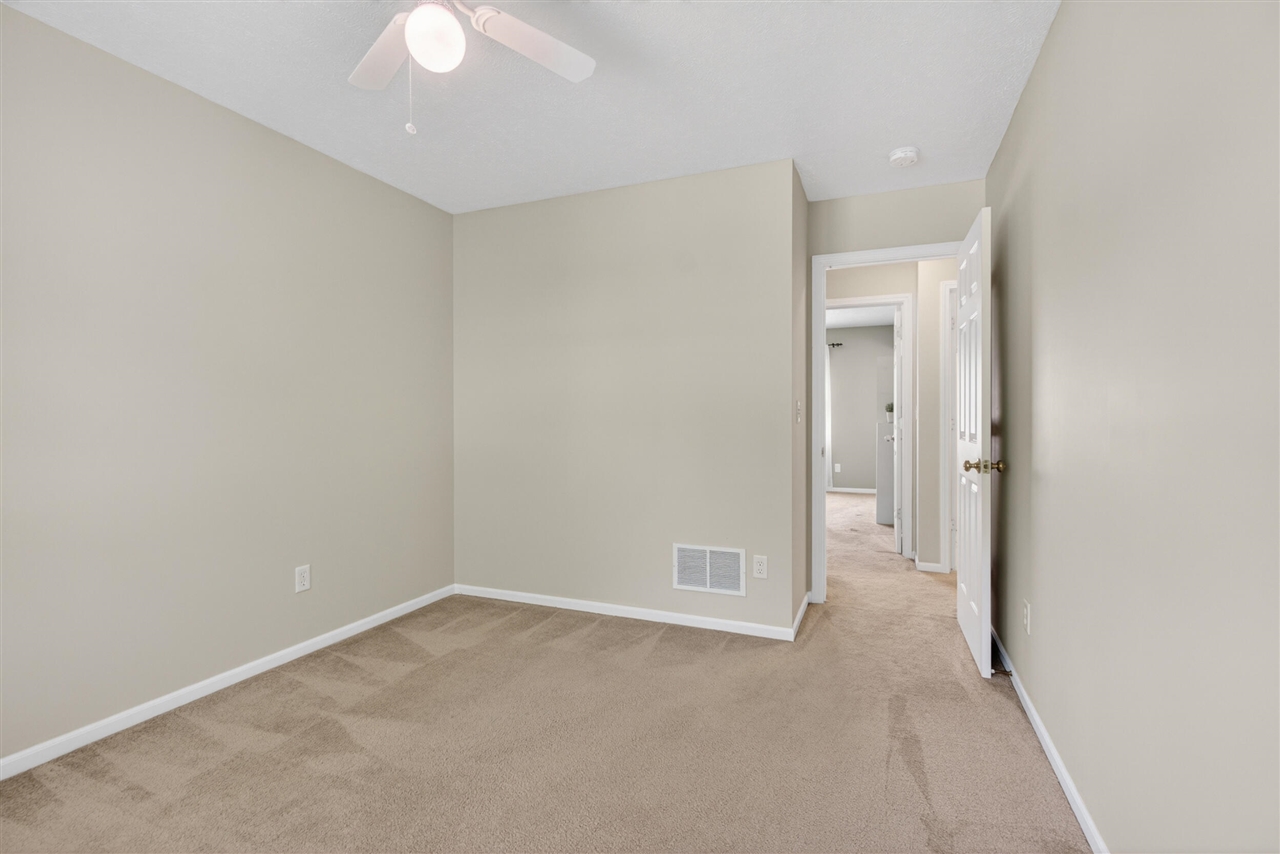2073 Elwood Boulevard Property Photo 34