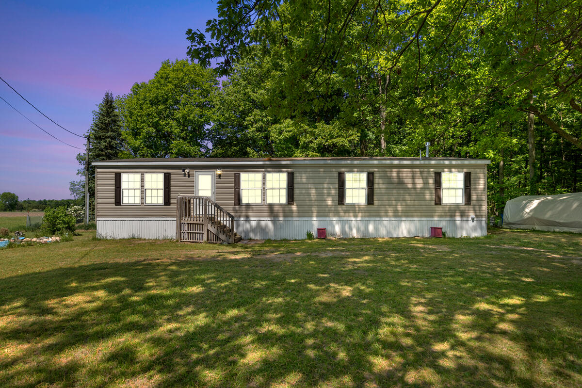 2757 127th Avenue Property Photo 1