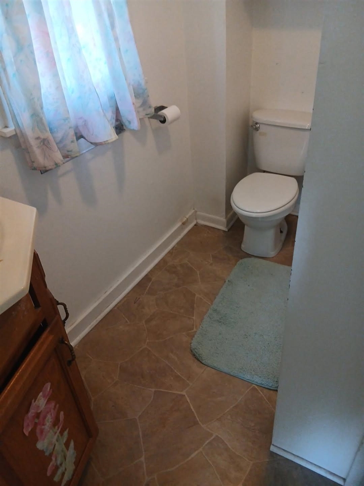 844 Backus Street Property Photo 9
