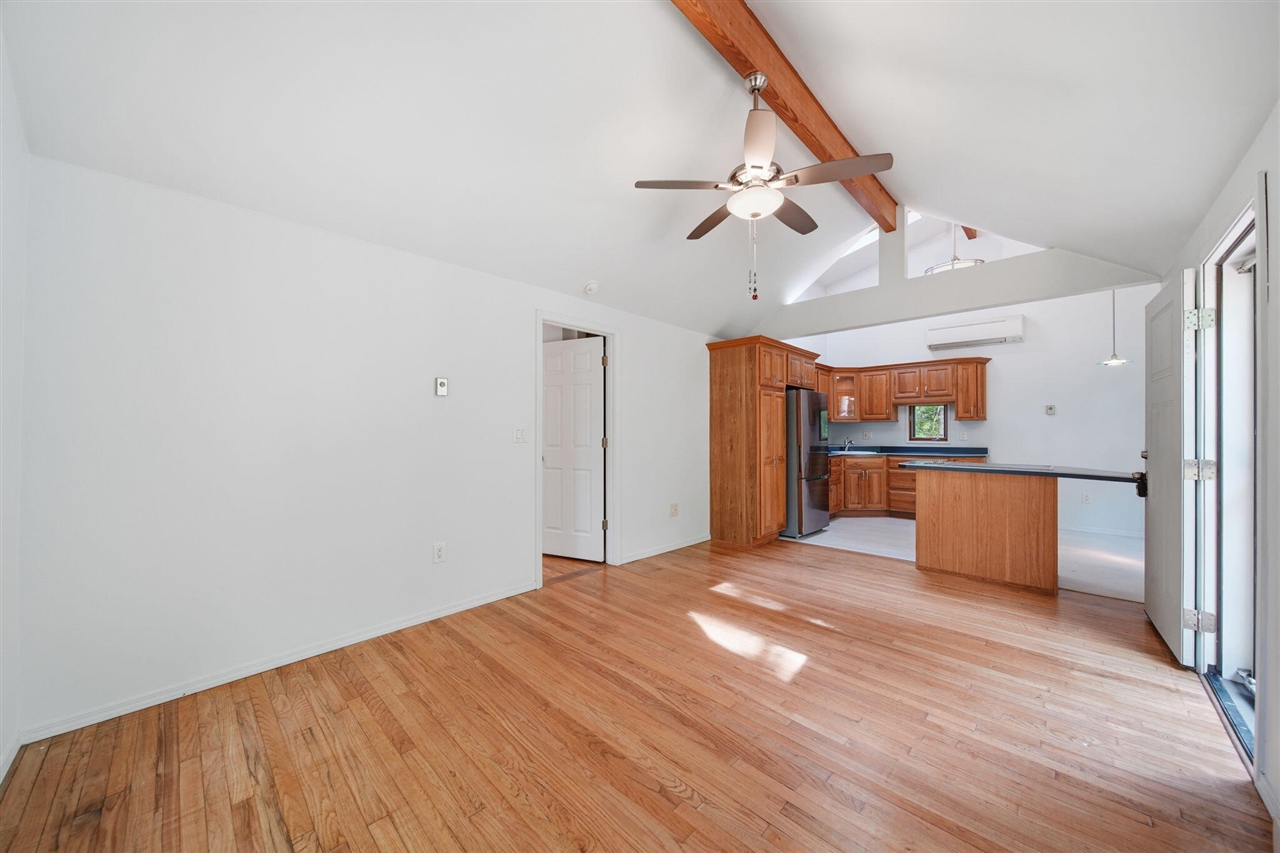 2114 Timber Lane Property Photo 10