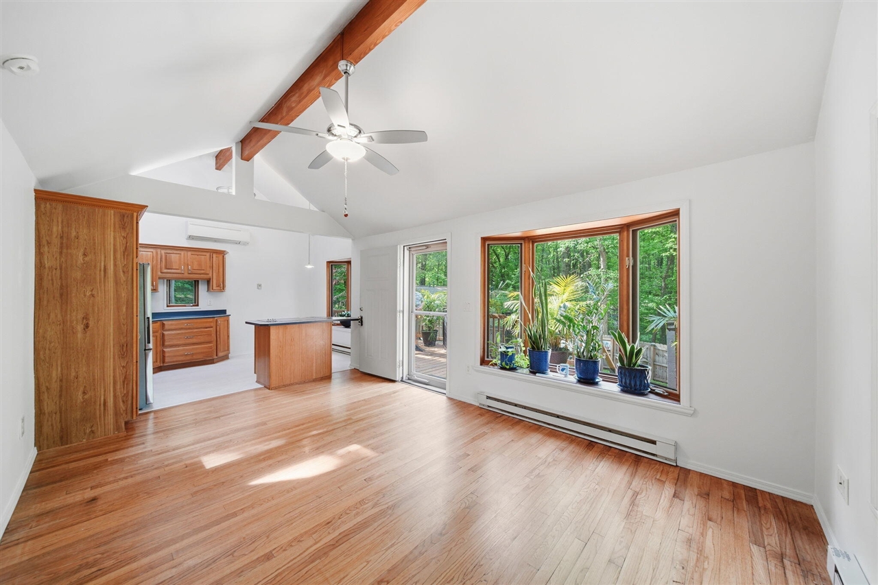 2114 Timber Lane Property Photo 12