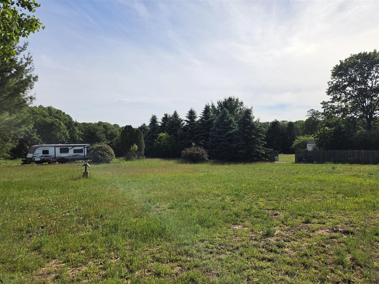 6829 Dale Court Property Photo 6