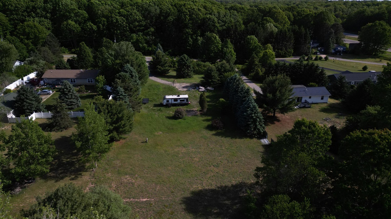 6829 Dale Court Property Photo 13