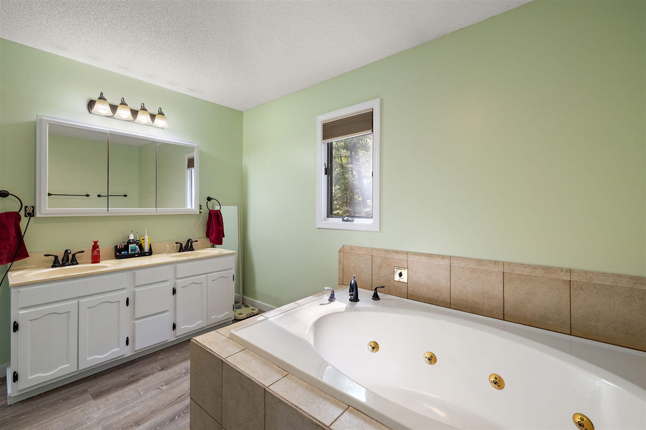 2713 E White Lake Drive Property Photo 34