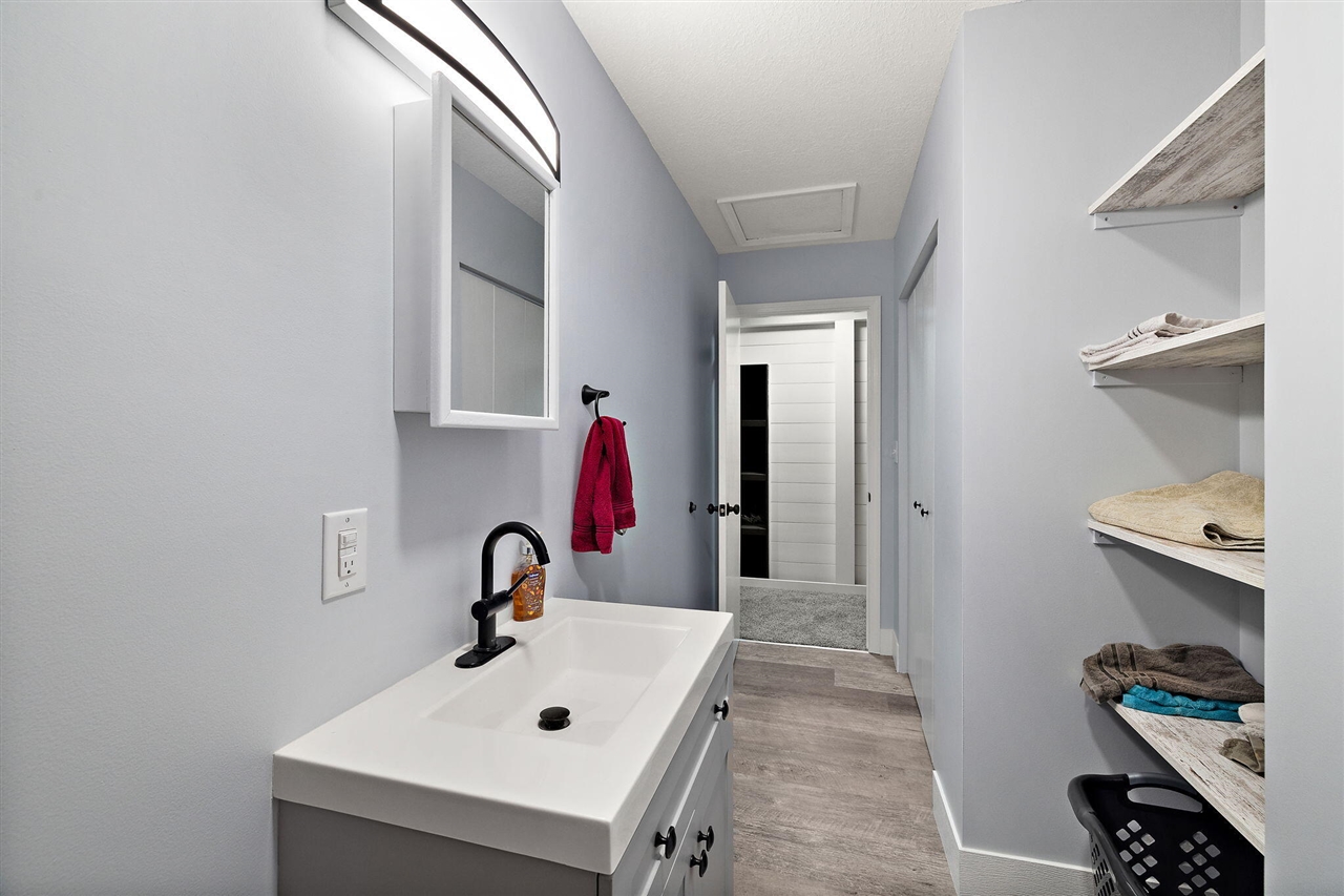 2713 E White Lake Drive Property Photo 43