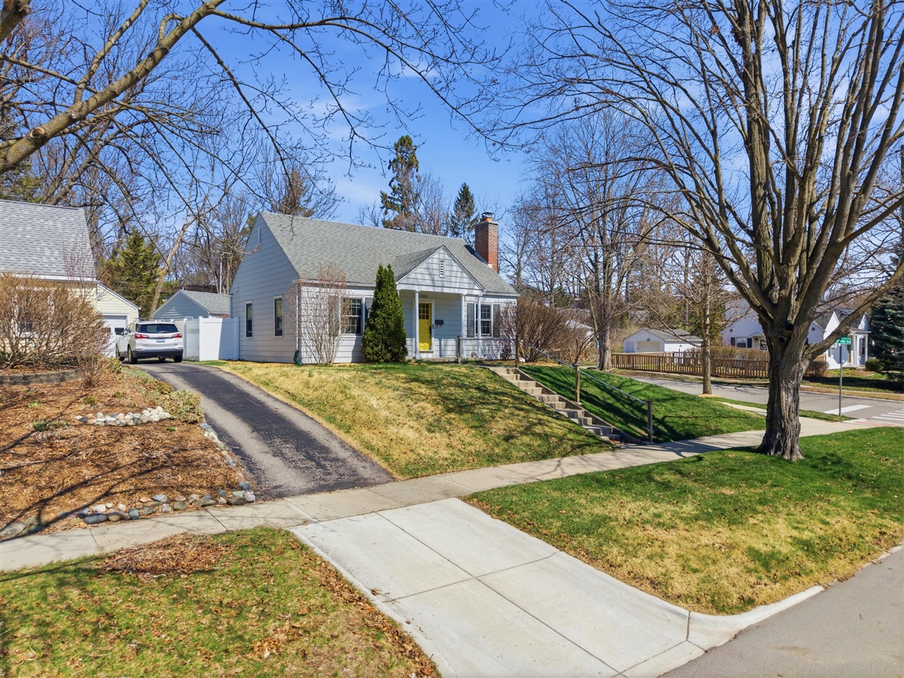 1102 Arborview Boulevard Property Photo 4