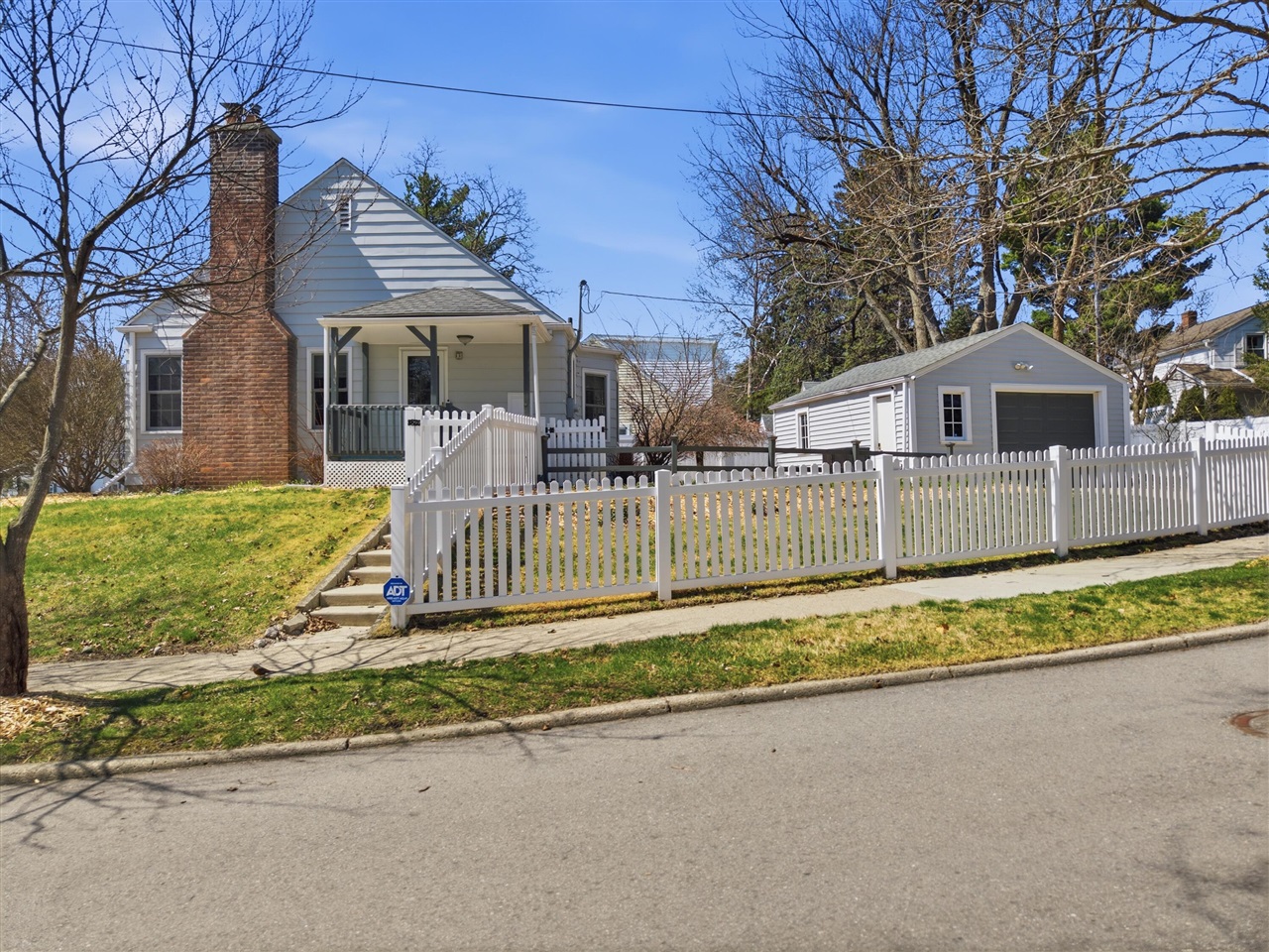 1102 Arborview Boulevard Property Photo 10