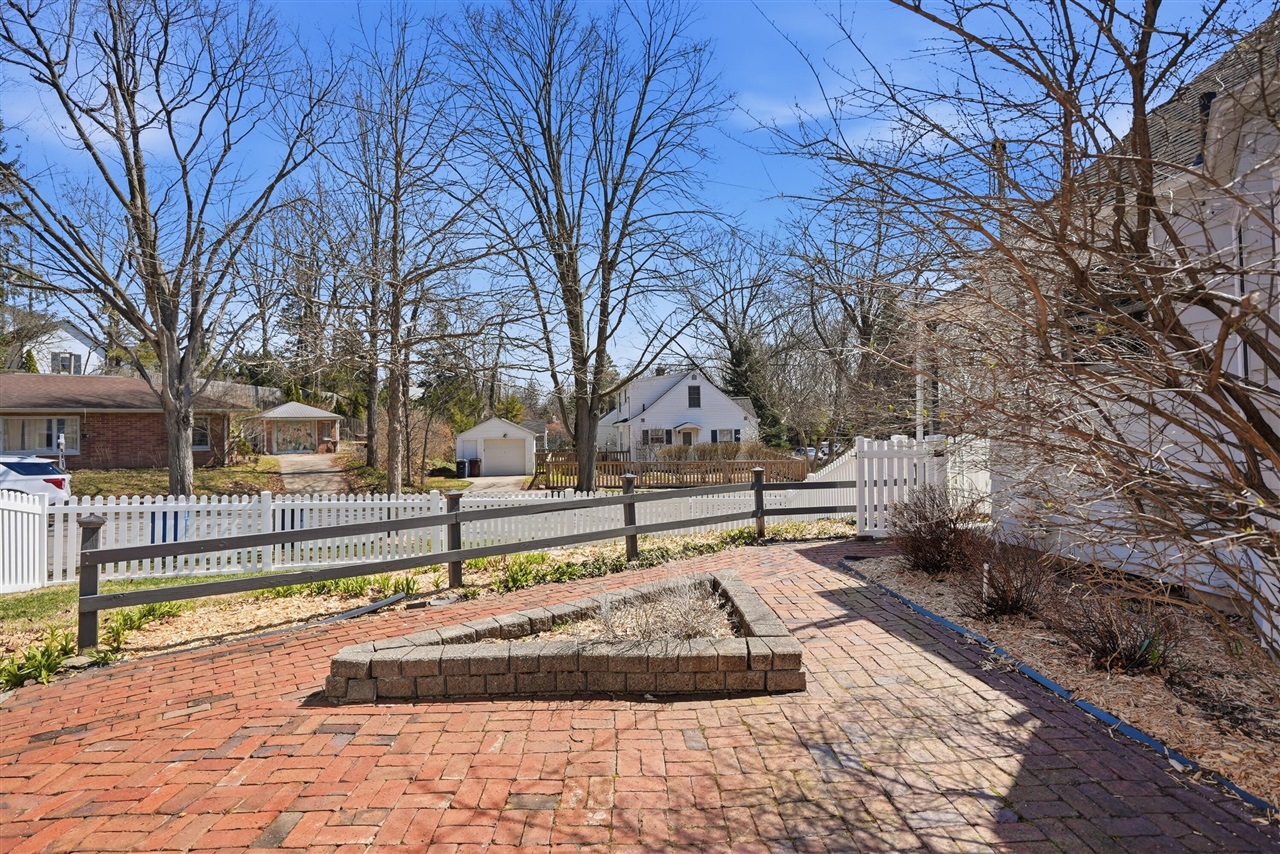 1102 Arborview Boulevard Property Photo 47