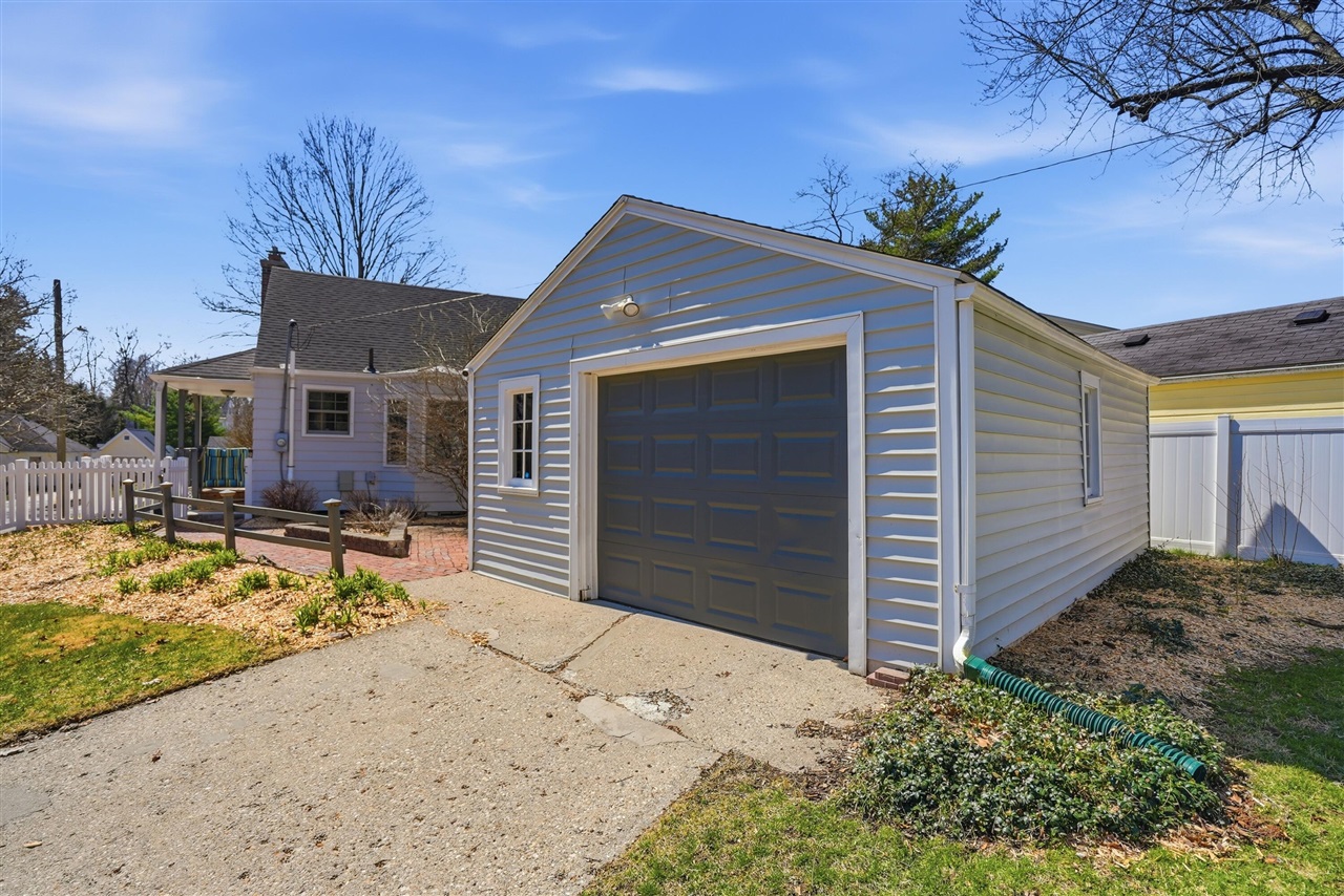 1102 Arborview Boulevard Property Photo 48