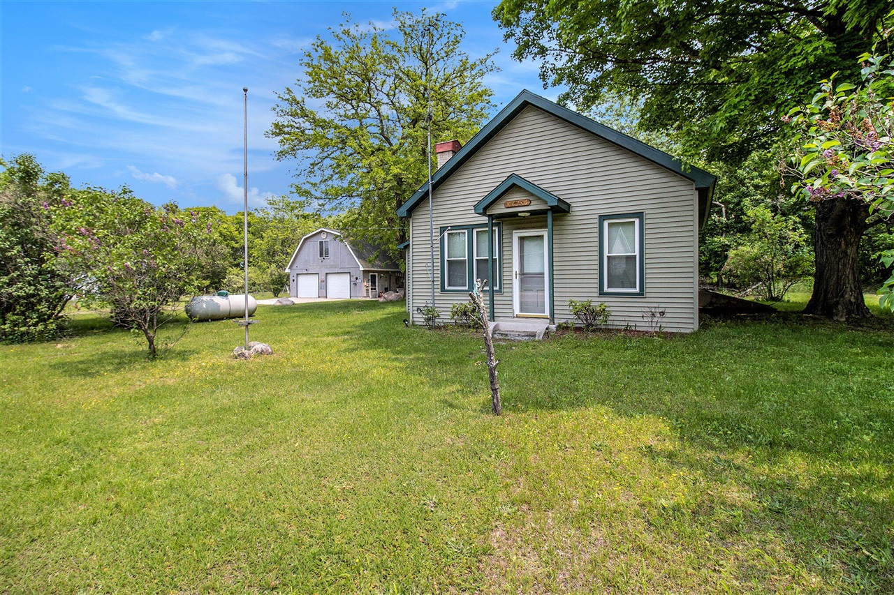 1754 Maggie Street Property Photo 3