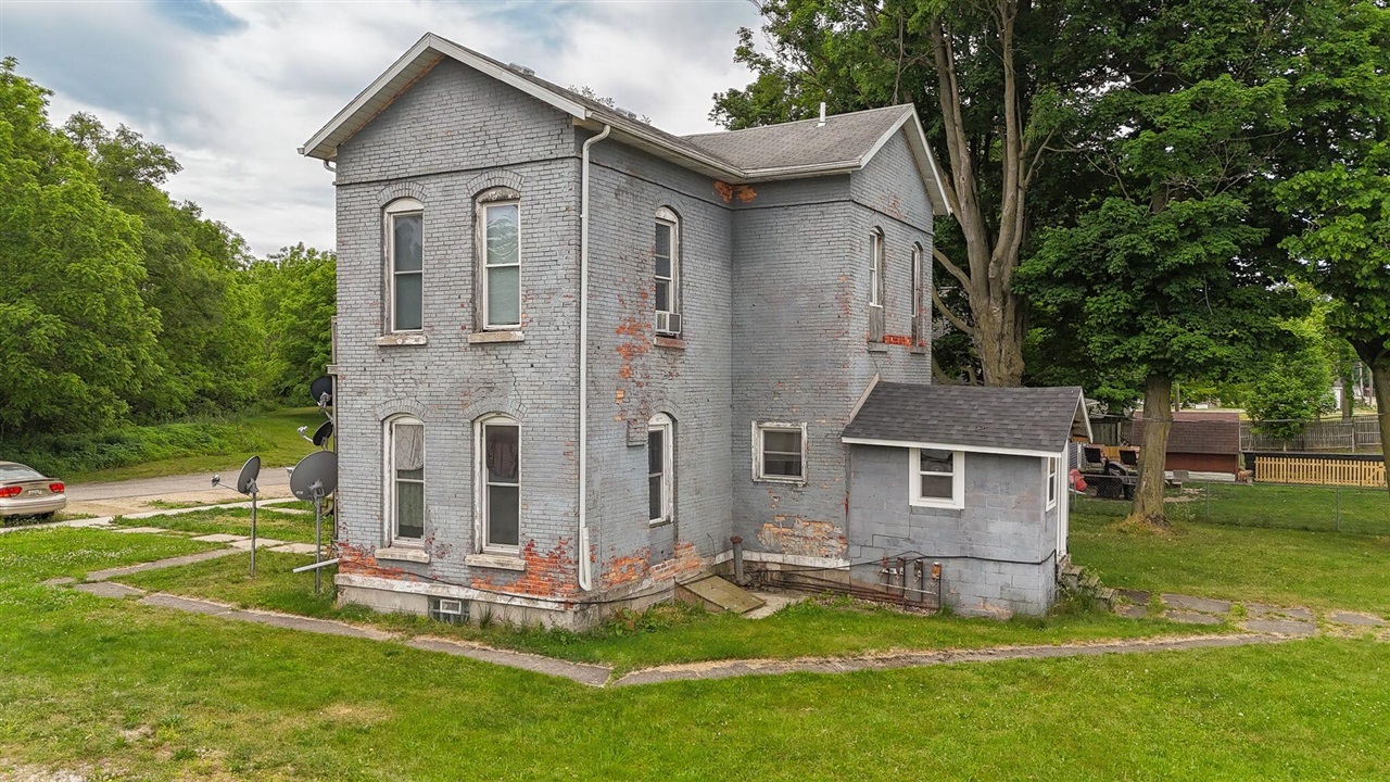 173 E Dibble Street Property Photo 3