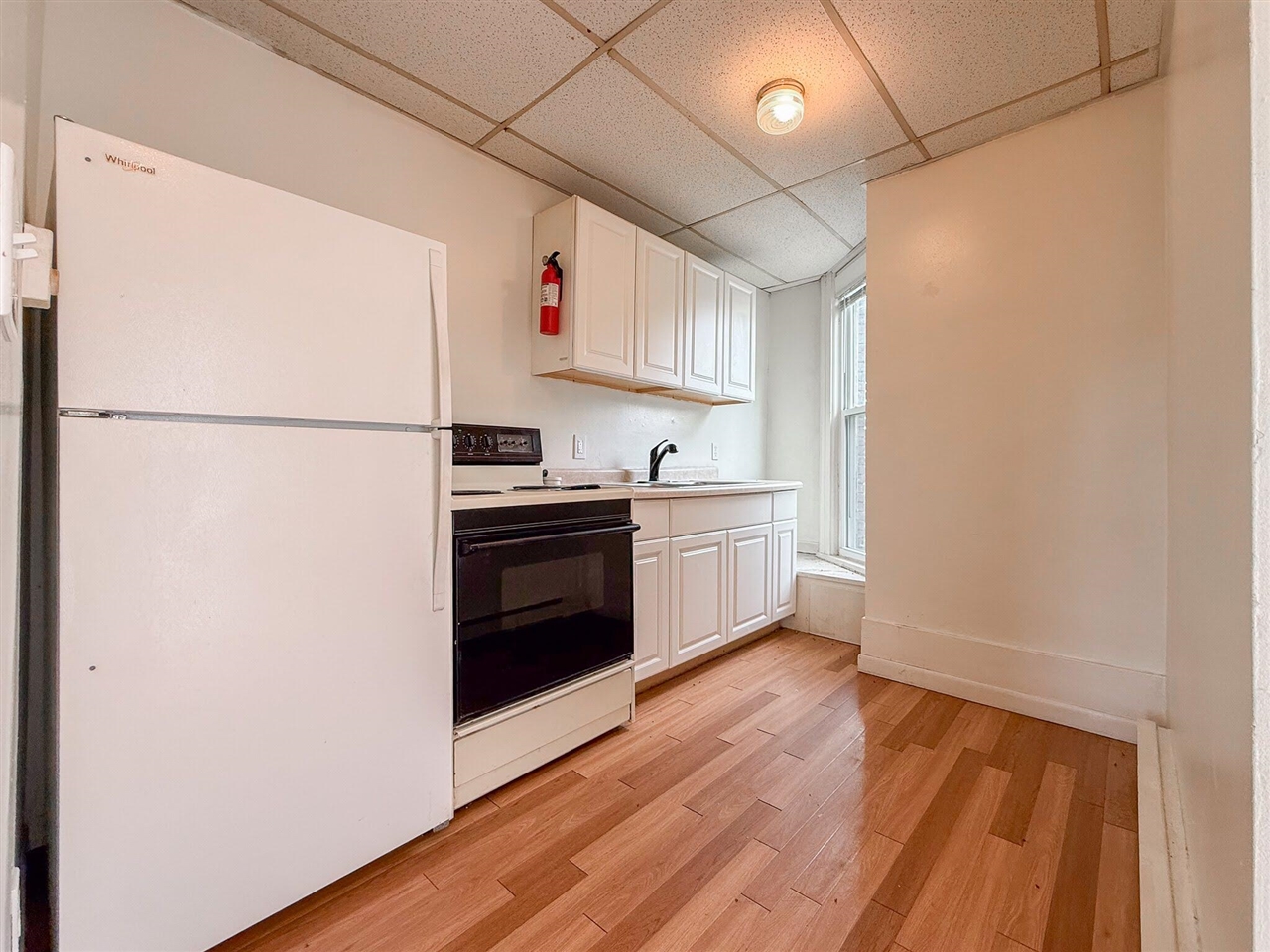 173 E Dibble Street Property Photo 6