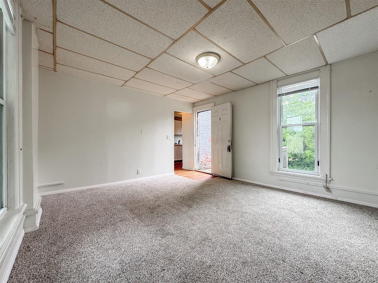 173 E Dibble Street Property Photo 7