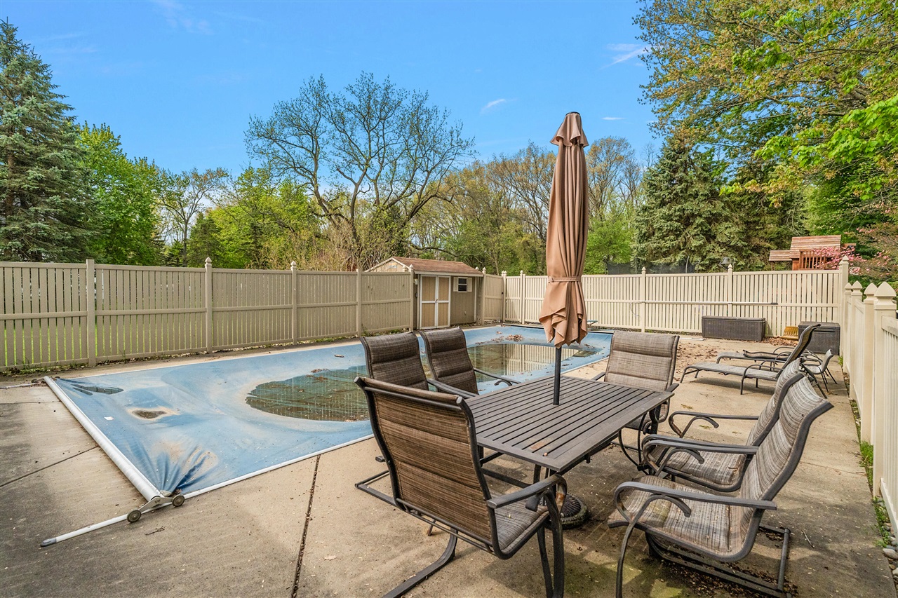 2110 Wooded Way Property Photo 8