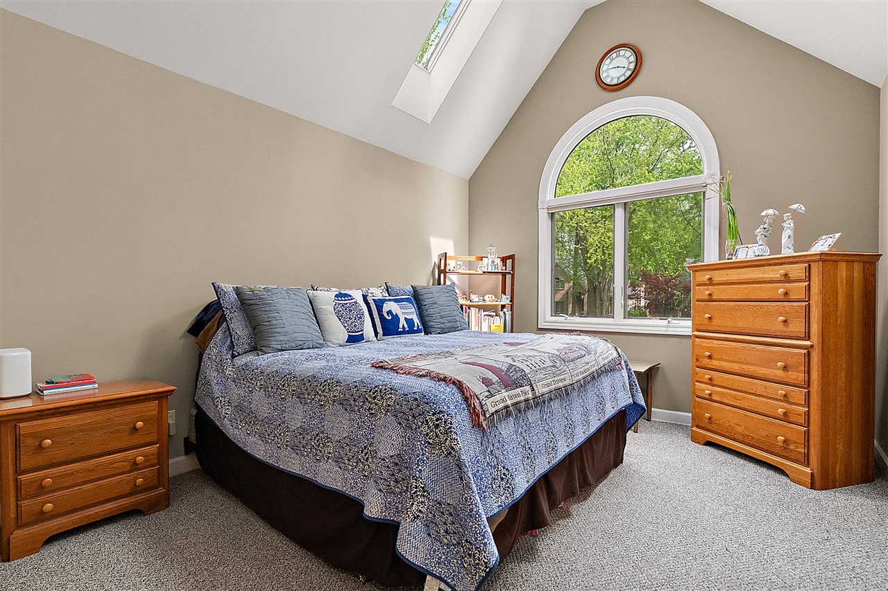 2110 Wooded Way Property Photo 28