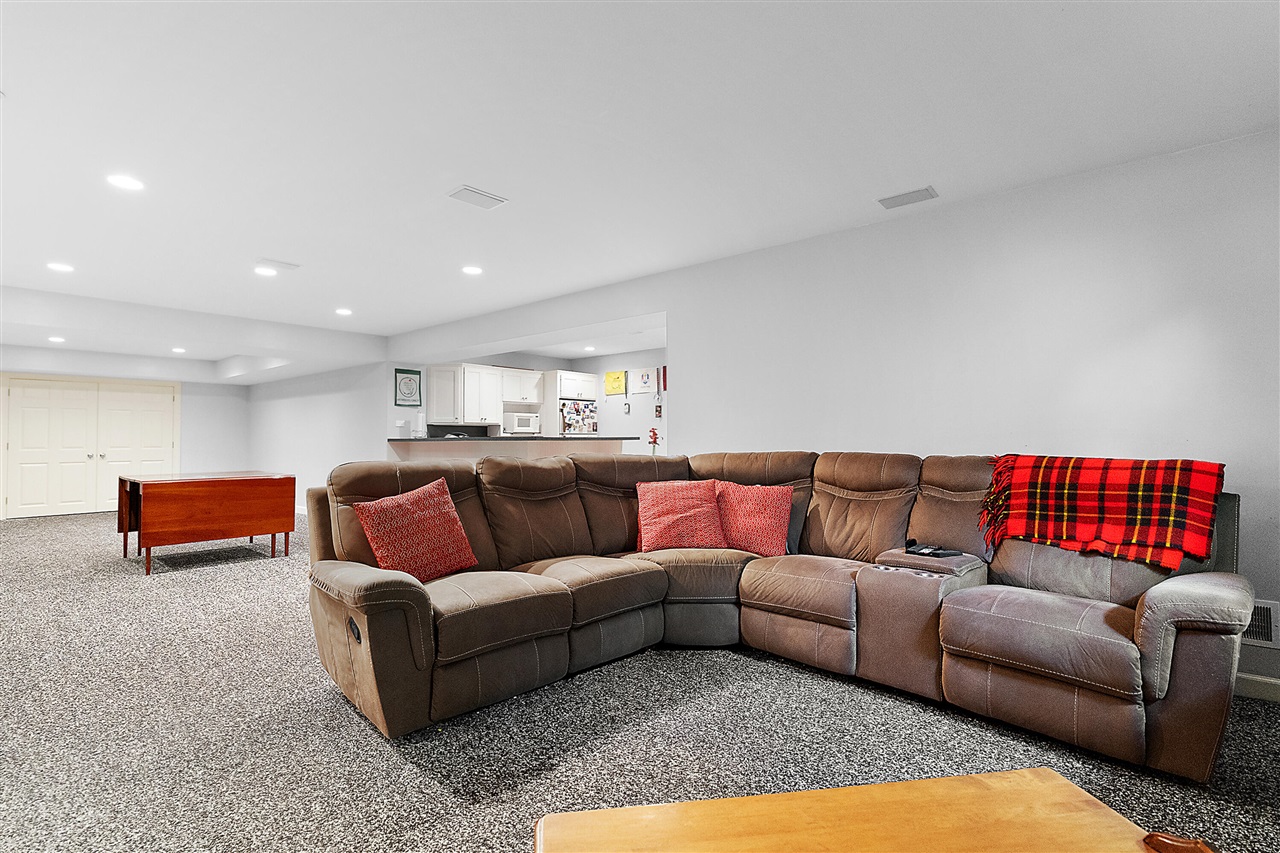 2110 Wooded Way Property Photo 37