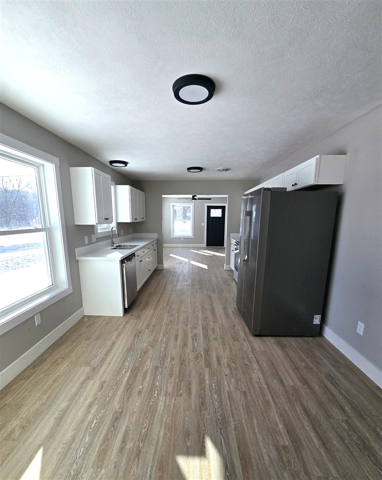 517 E State Road Property Photo 6