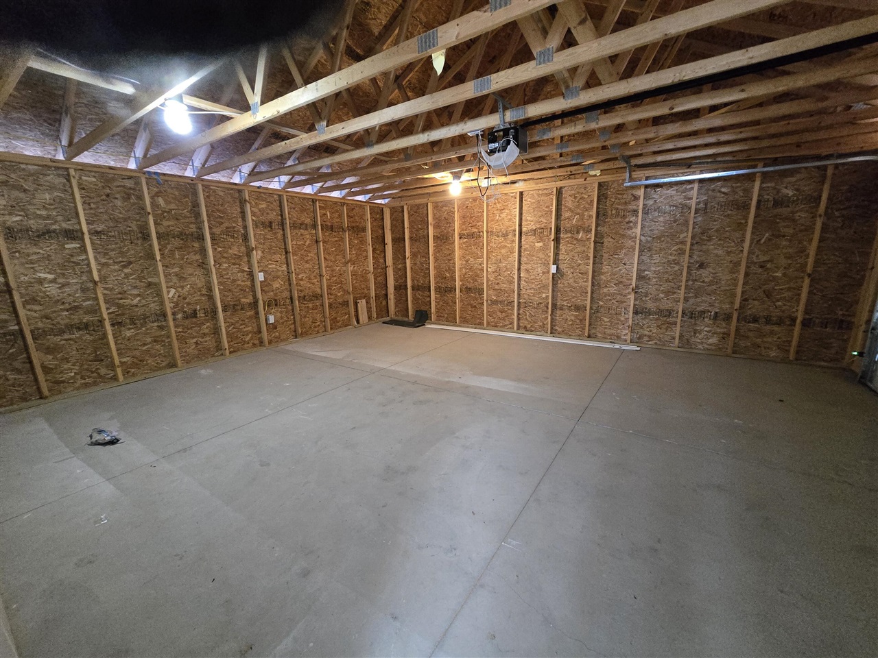 517 E State Road Property Photo 15