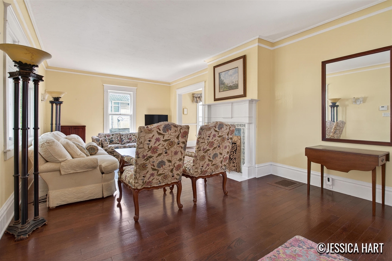 211 Trowbridge Street Property Photo 4