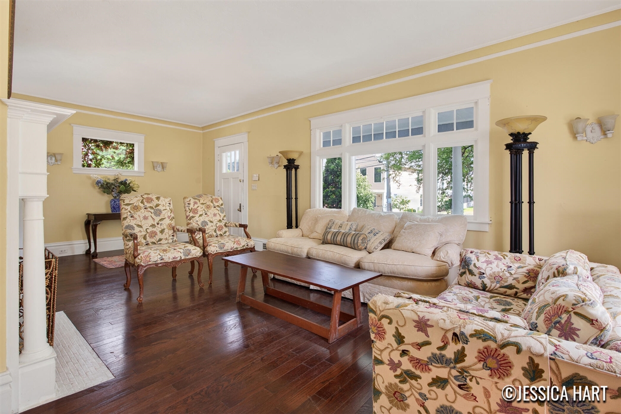 211 Trowbridge Street Property Photo 5