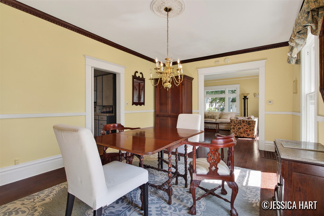 211 Trowbridge Street Property Photo 10