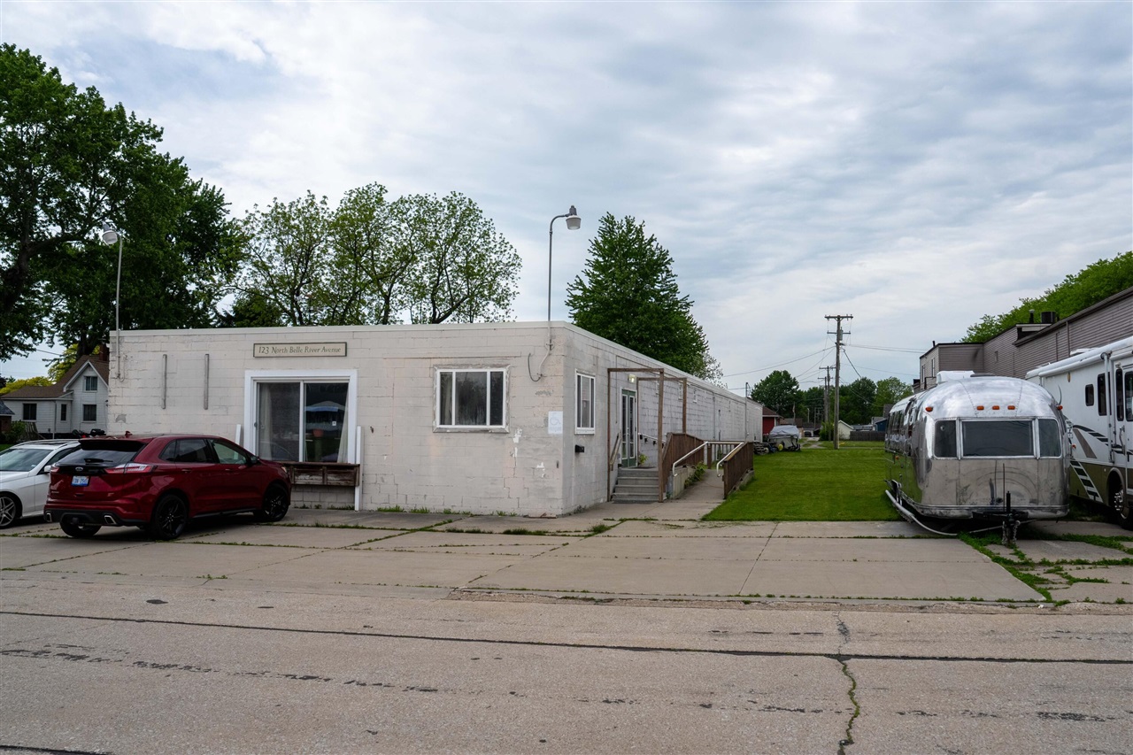 123 N Belle River Avenue Property Photo 24