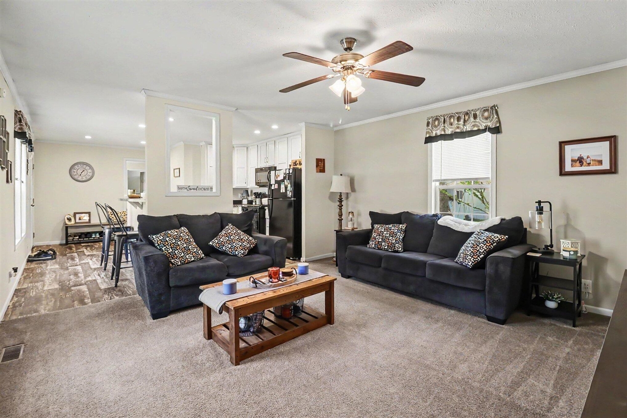 2860 Trepanier Drive Property Photo 4