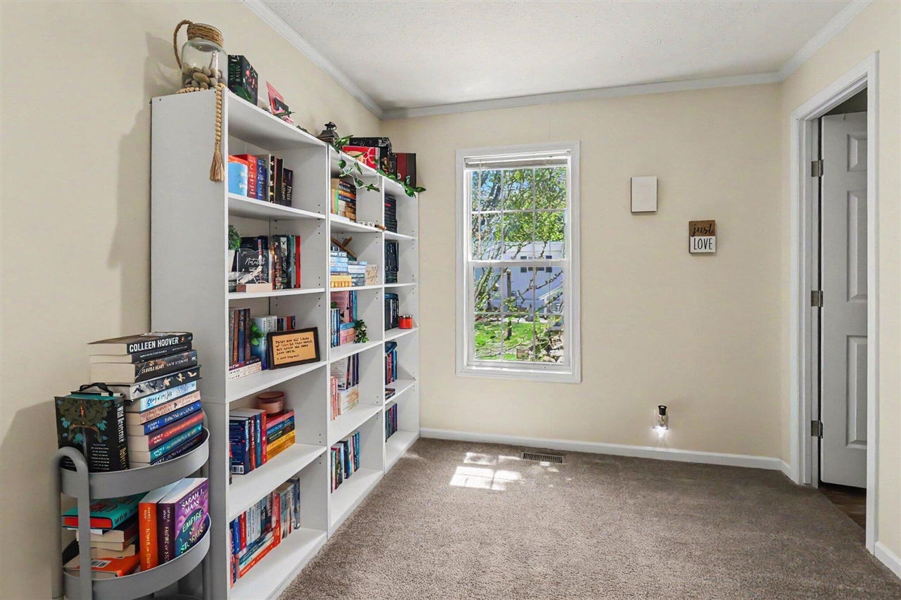 2860 Trepanier Drive Property Photo 15