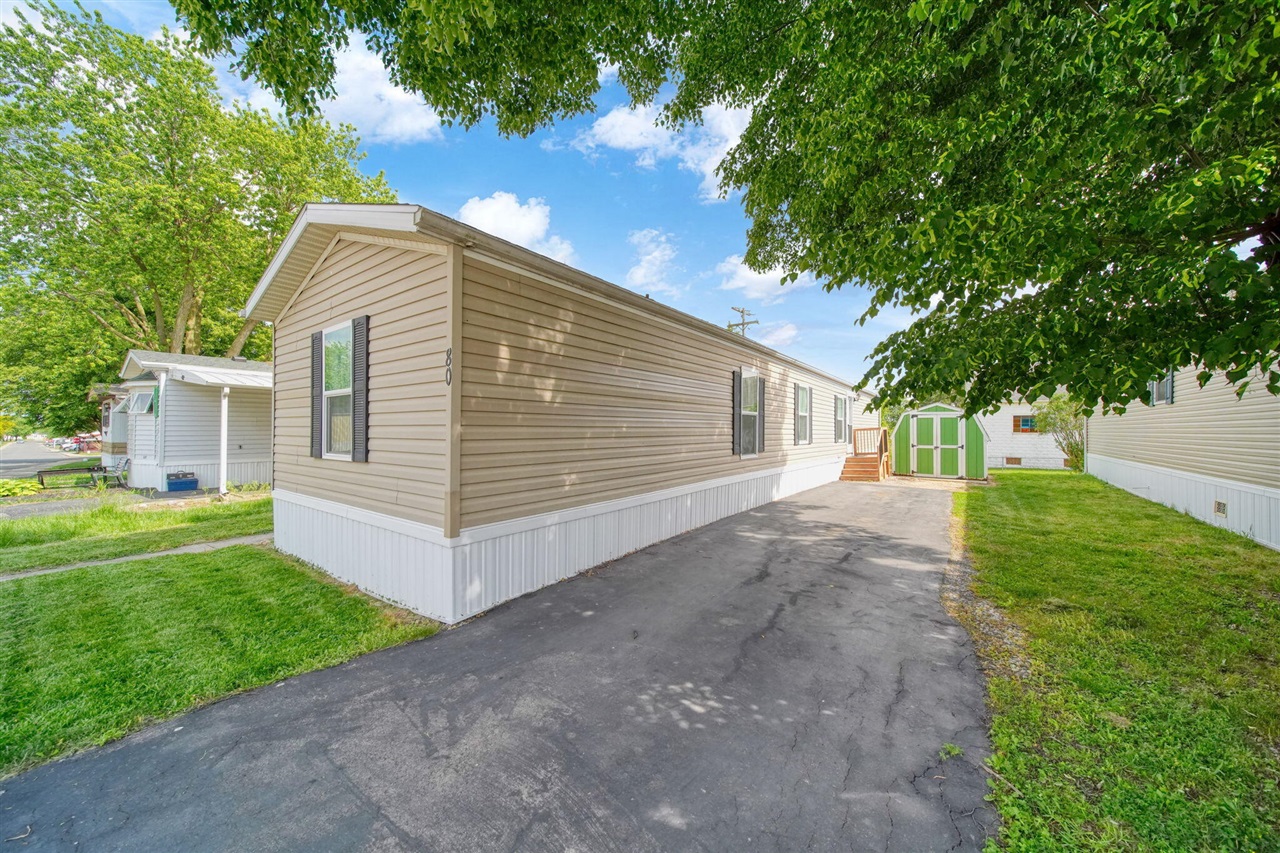 80 Sterling Property Photo 1