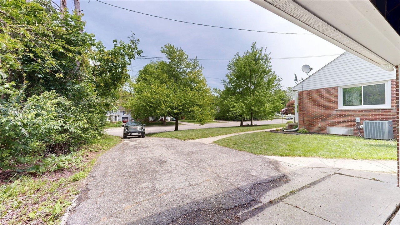 1810 E Stadium Boulevard Property Photo 31