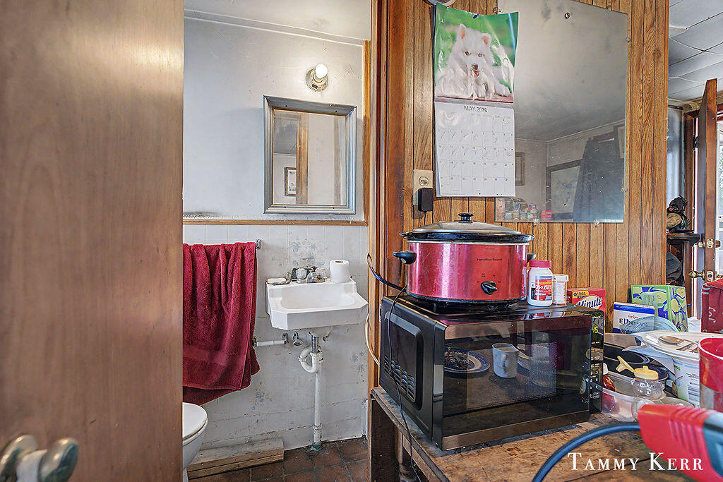 1159 S Shore Drive Property Photo 45