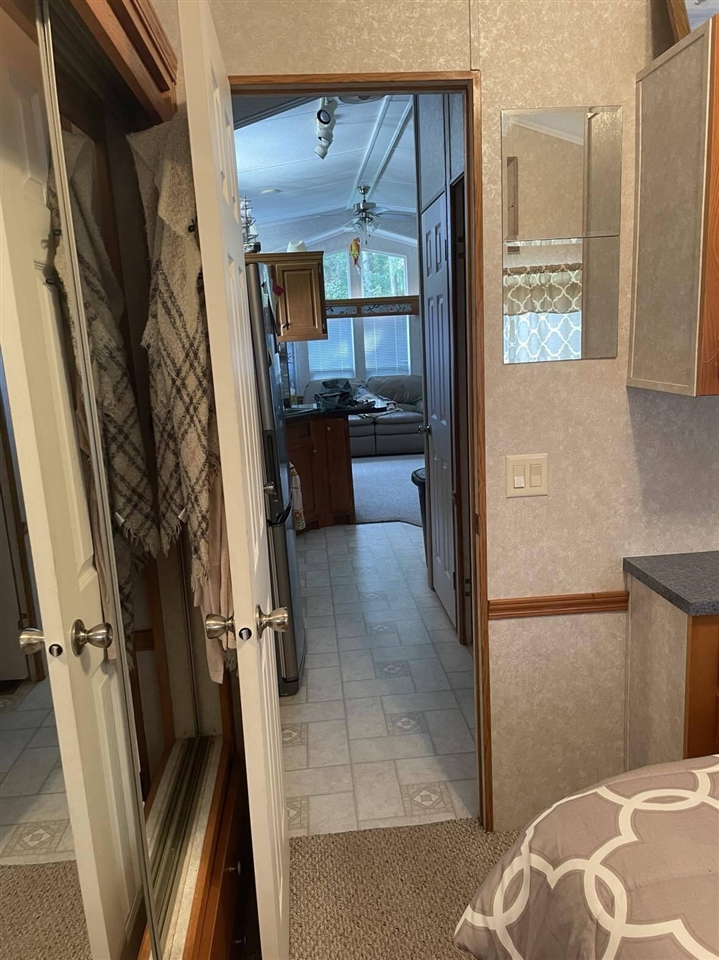 8091 Carriage Lane Property Photo 16