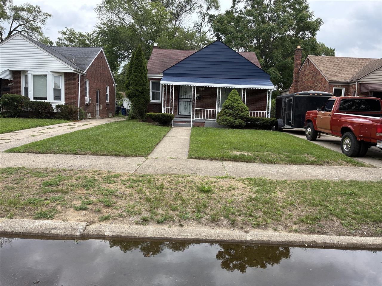 19450 Woodingham Drive Property Photo 1