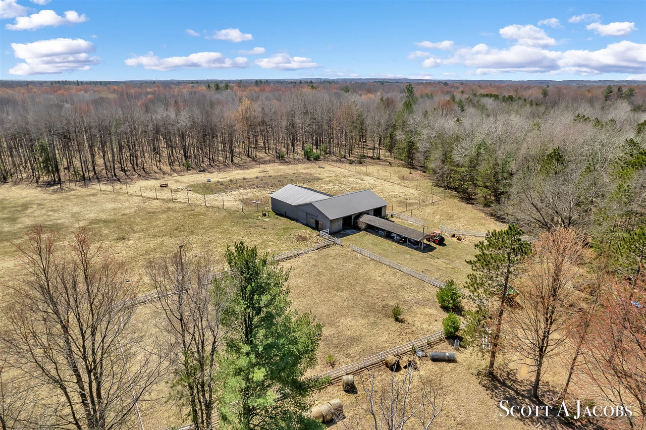 1125 Chaput Drive Property Photo 30