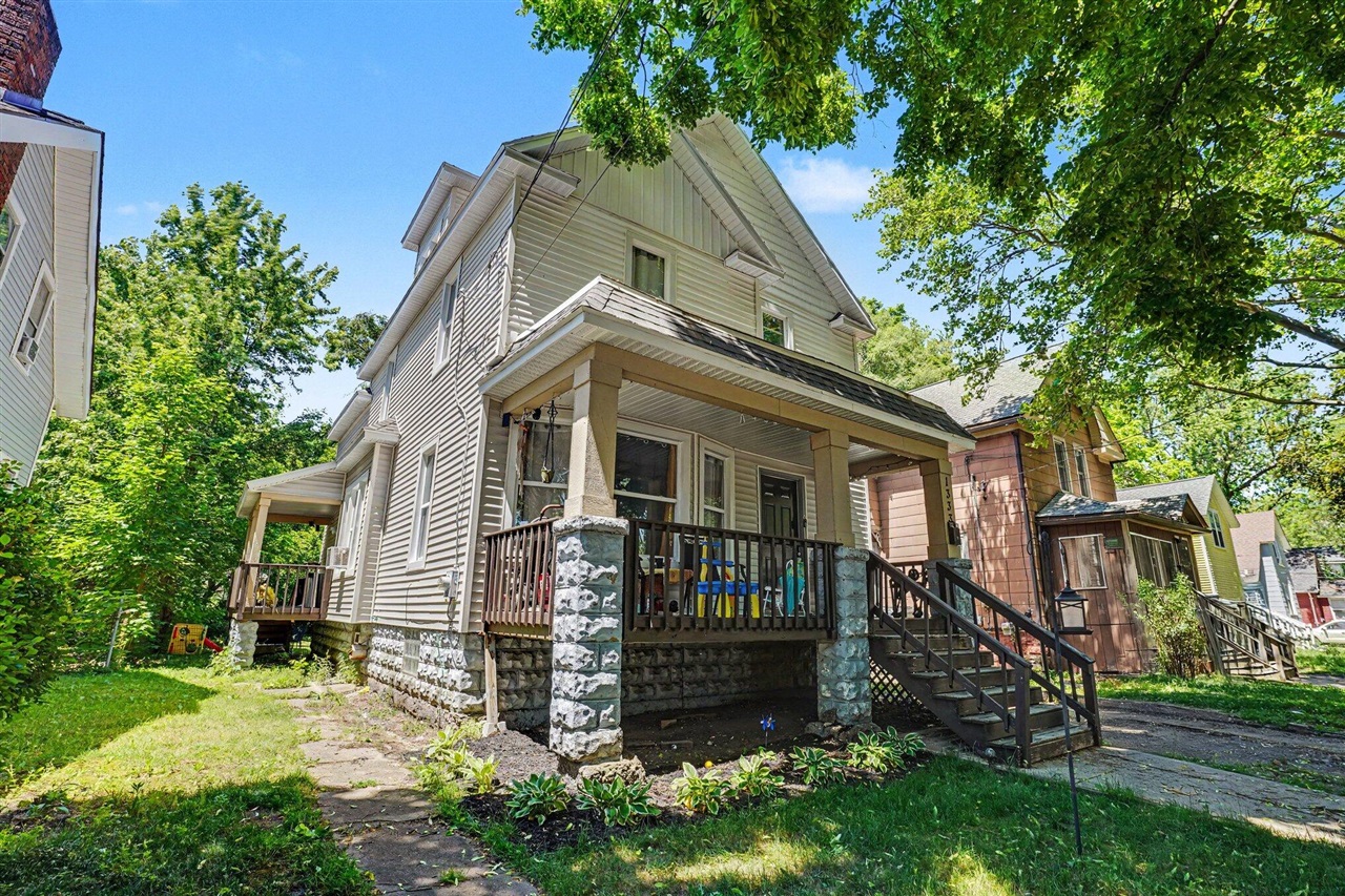 1333 N Rose Street Property Photo 3