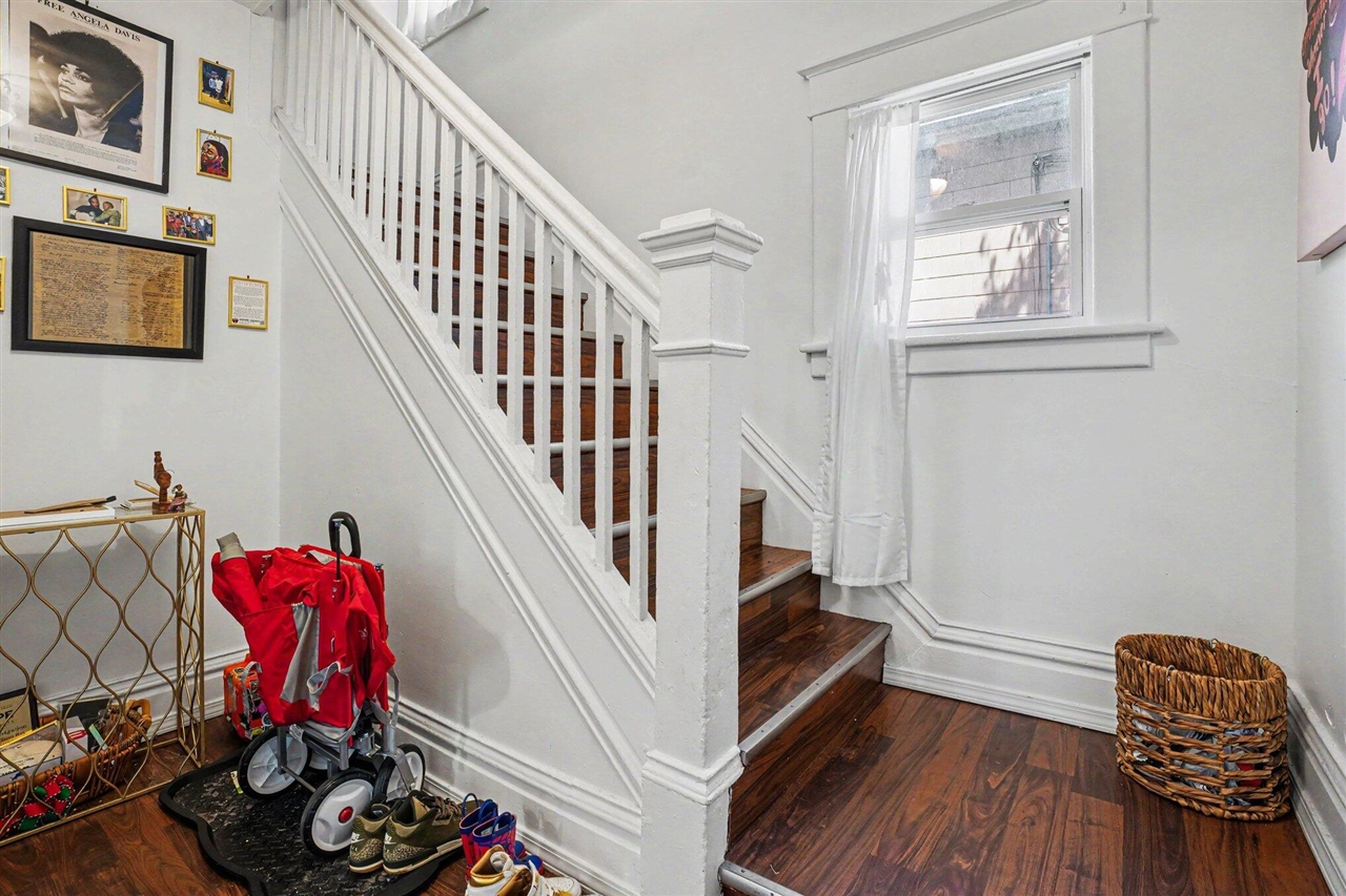 1333 N Rose Street Property Photo 11