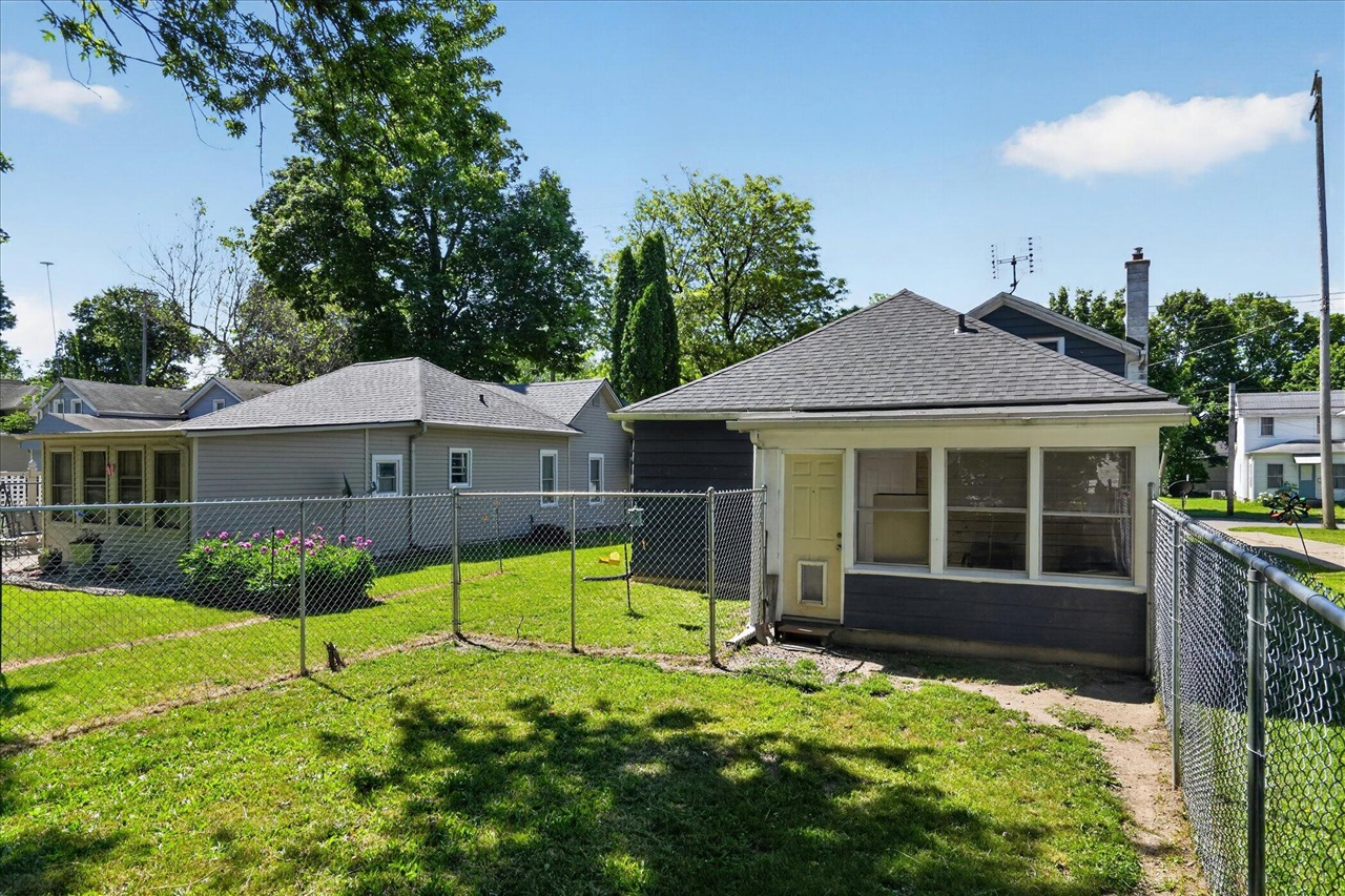 728 W Hanover Street Property Photo 4