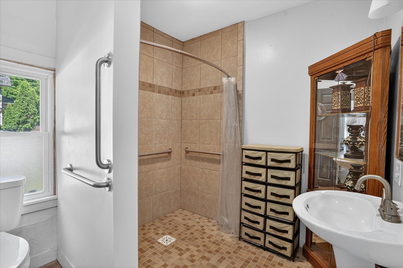 728 W Hanover Street Property Photo 13
