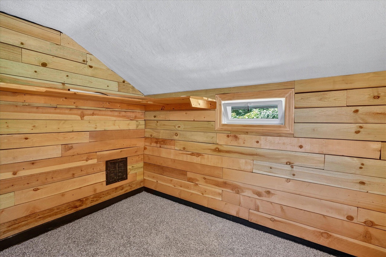 728 W Hanover Street Property Photo 19