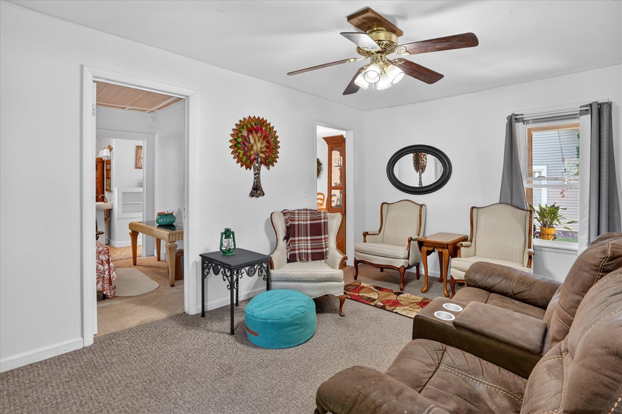 728 W Hanover Street Property Photo 47