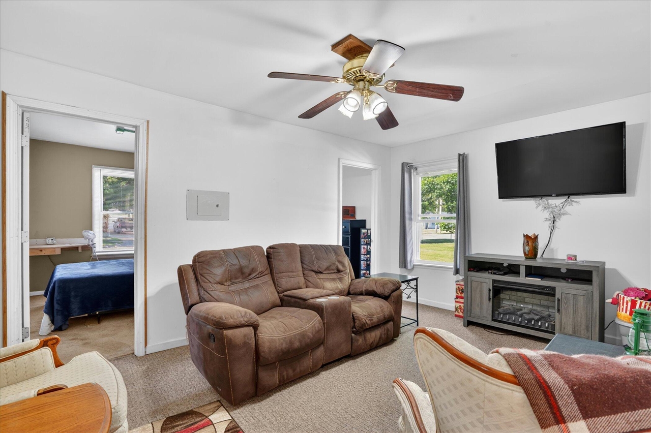 728 W Hanover Street Property Photo 49