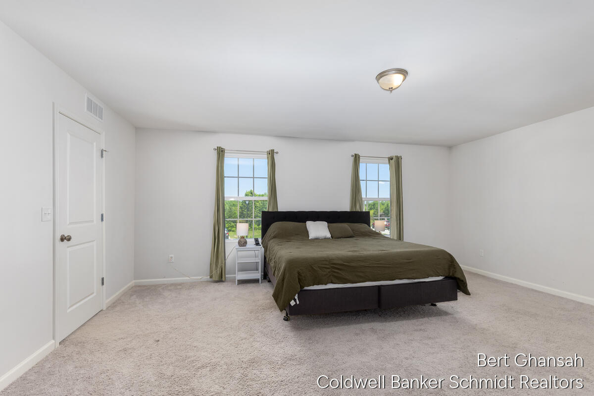 8376 N Oaks Court Property Photo 20