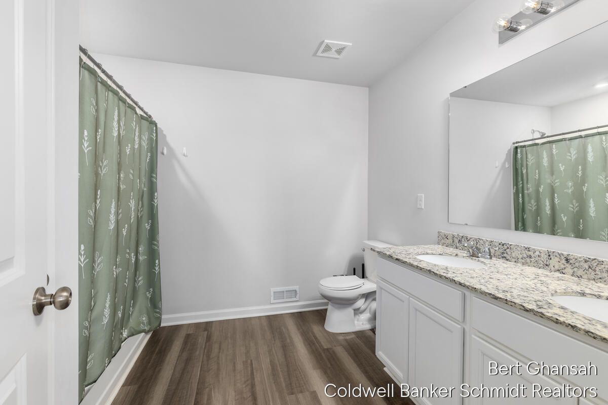8376 N Oaks Court Property Photo 22