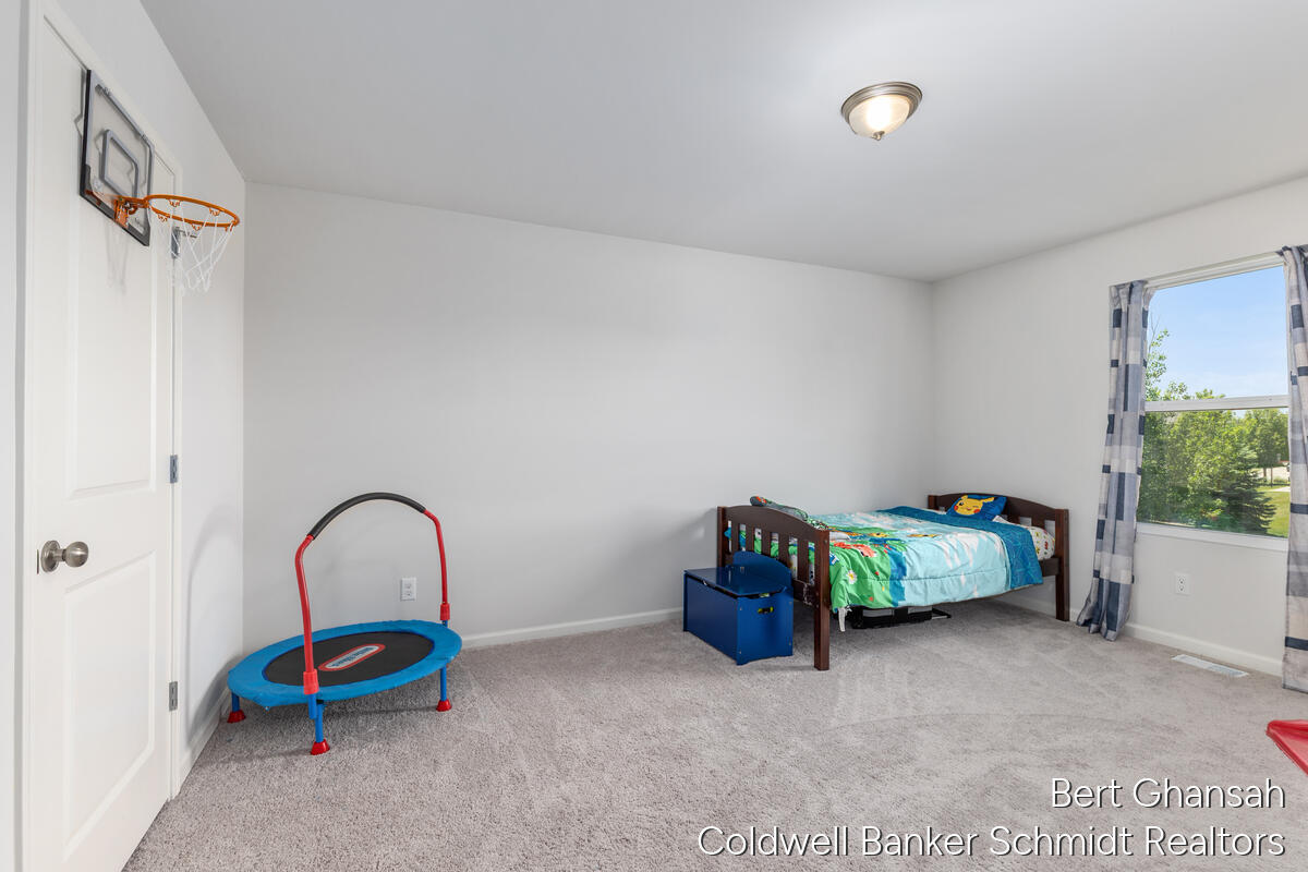 8376 N Oaks Court Property Photo 26