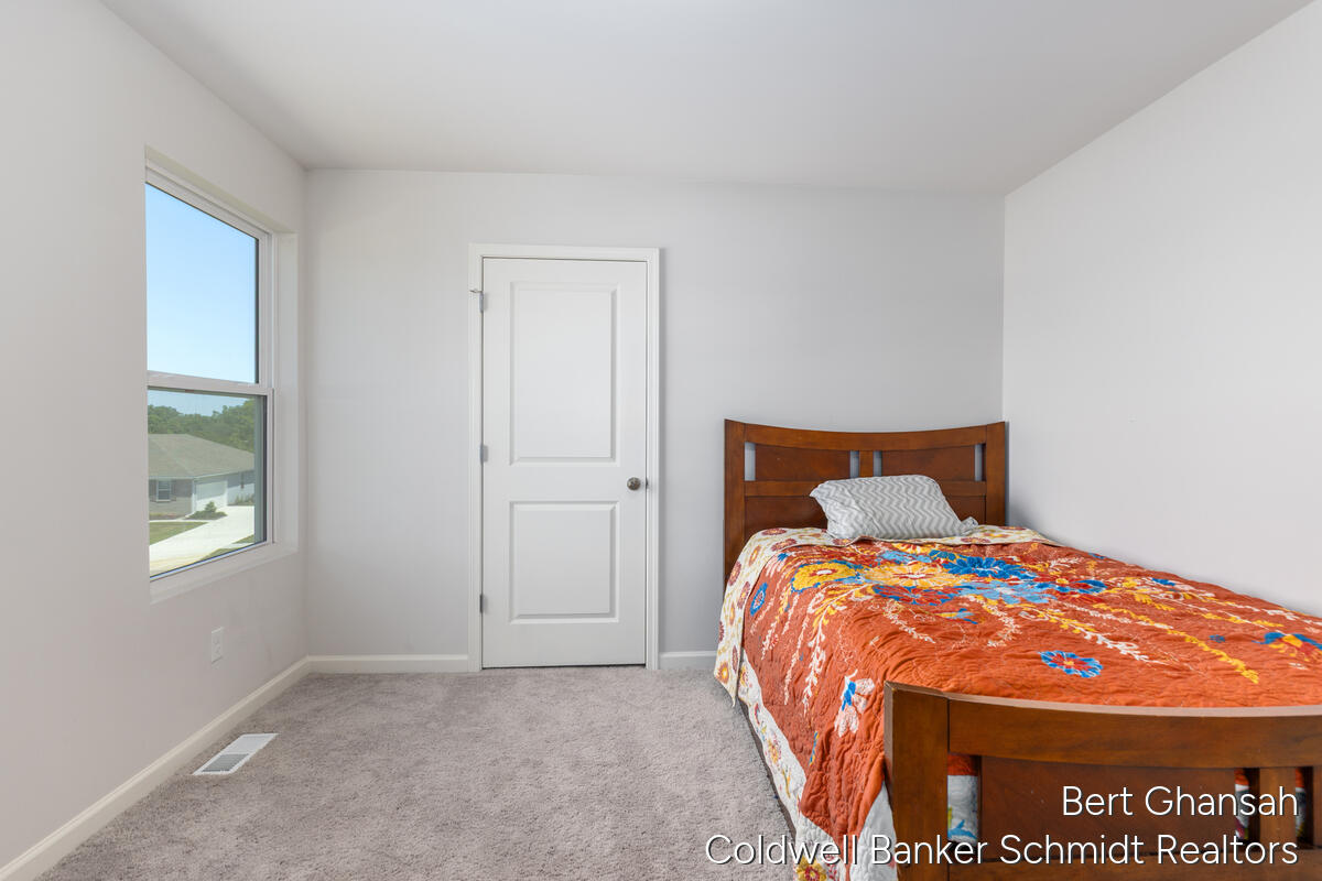 8376 N Oaks Court Property Photo 29