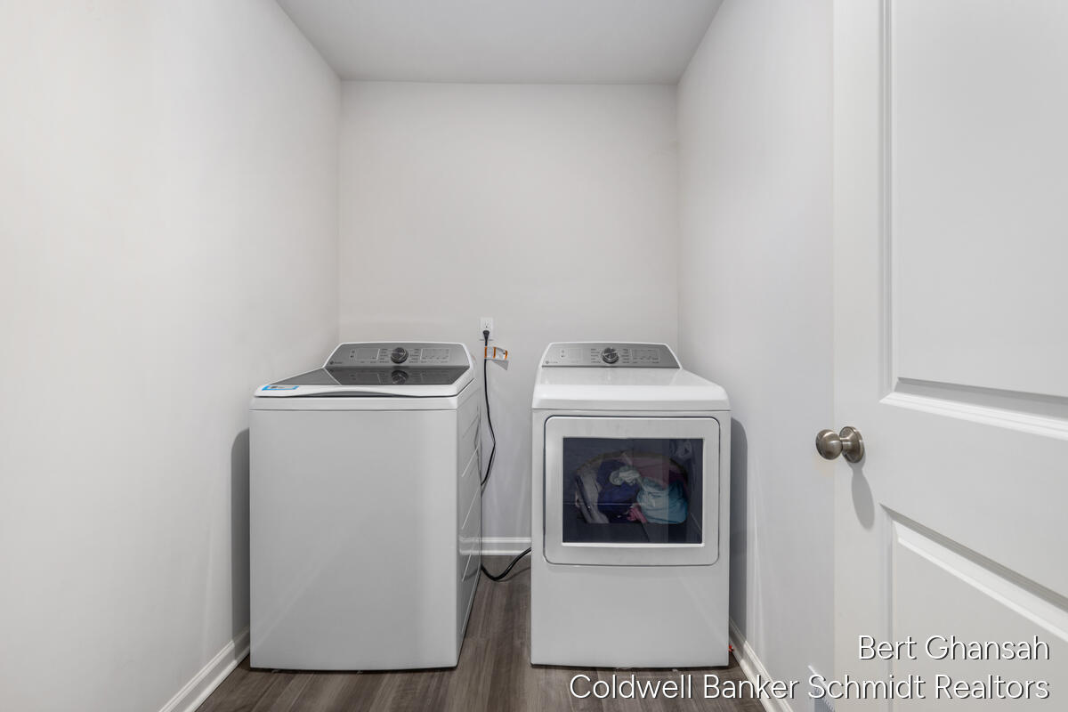 8376 N Oaks Court Property Photo 31